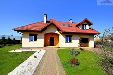 House for sale with the area of 180 m2