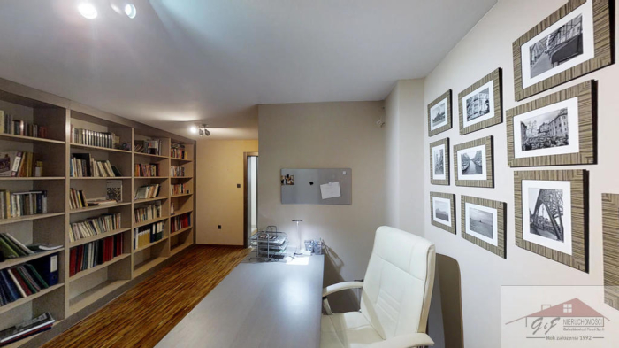 House for sale with the area of 199 m2