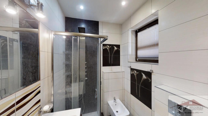 House for sale with the area of 199 m2