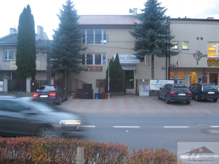 Commercial facility for rent with the area of 173 m2