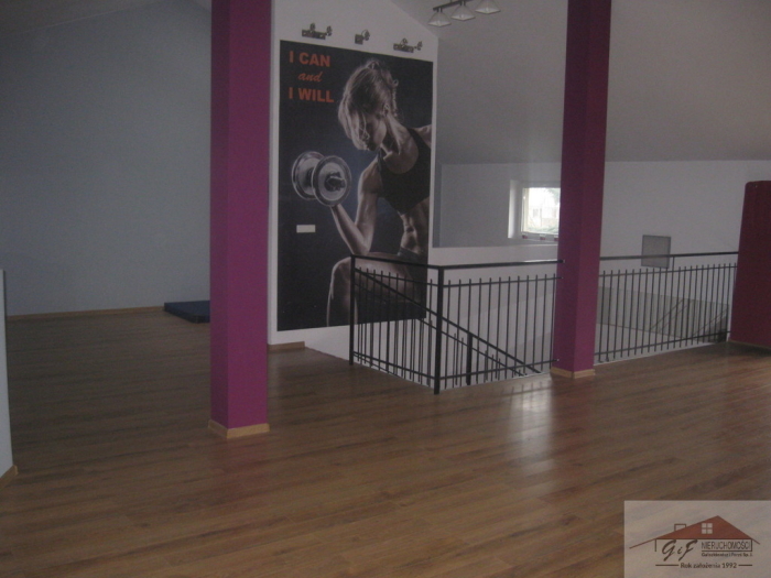 Commercial facility for rent with the area of 173 m2