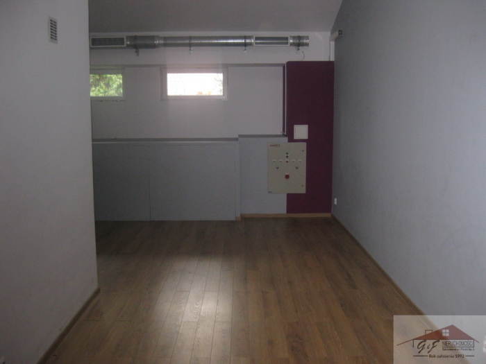 Commercial facility for rent with the area of 173 m2