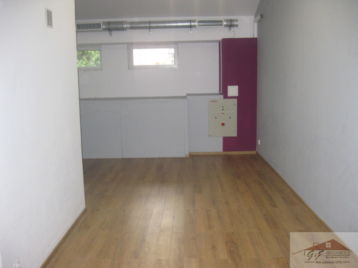 Commercial facility for rent with the area of 173 m2