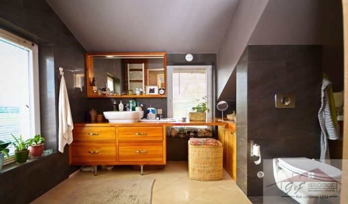 House for sale with the area of 230 m2