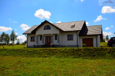 House for sale with the area of 310 m2