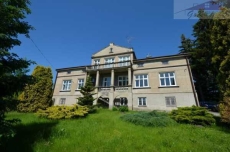 House for sale with the area of 400 m2