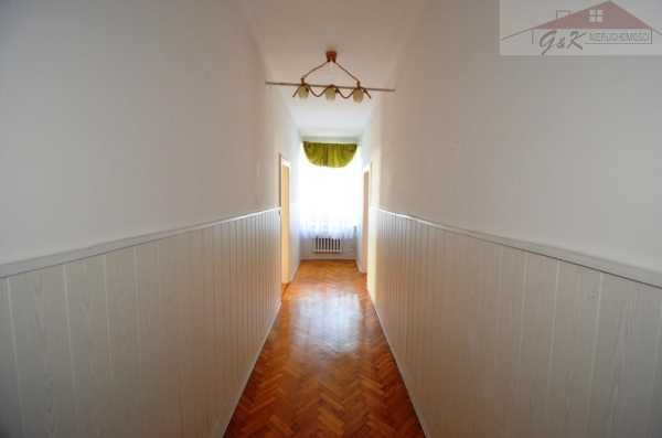 House for sale with the area of 400 m2