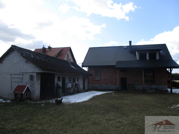 House for sale with the area of 2200 m2