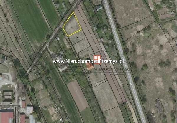 Land for sale with the area of 1100 m2