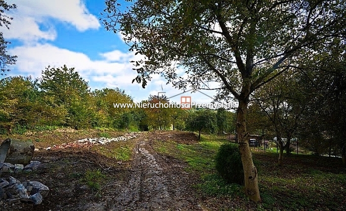 Land for sale with the area of 1382 m2