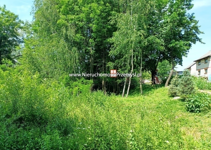 Land for sale with the area of 600 m2
