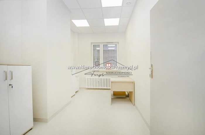Commercial facility for rent with the area of 10 m2