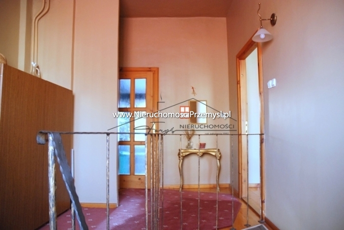 House for sale with the area of 253 m2