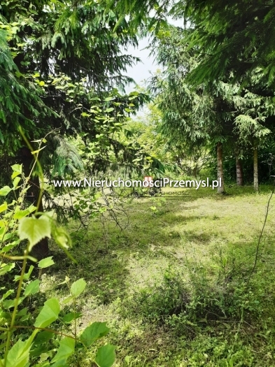 Land for sale with the area of 932 m2
