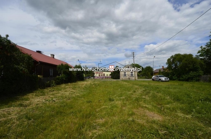 Land for sale with the area of 5600 m2