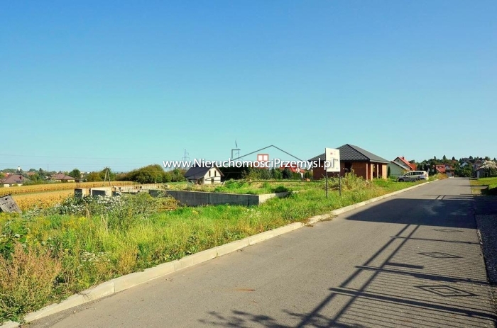 Land for sale with the area of 2138 m2
