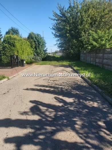 Land for sale with the area of 837 m2