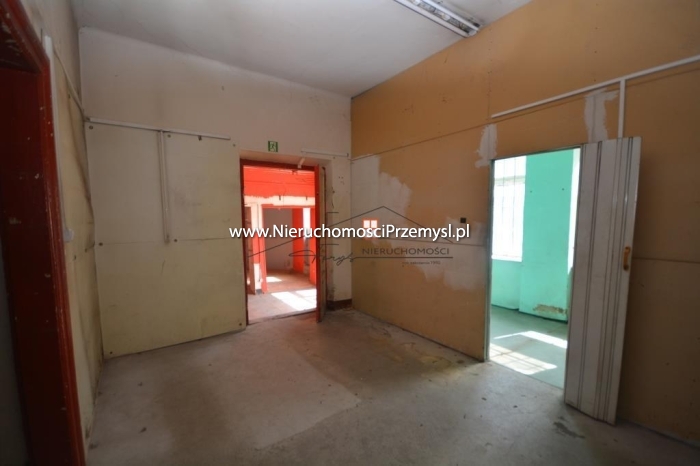 Commercial facility for rent with the area of 71 m2
